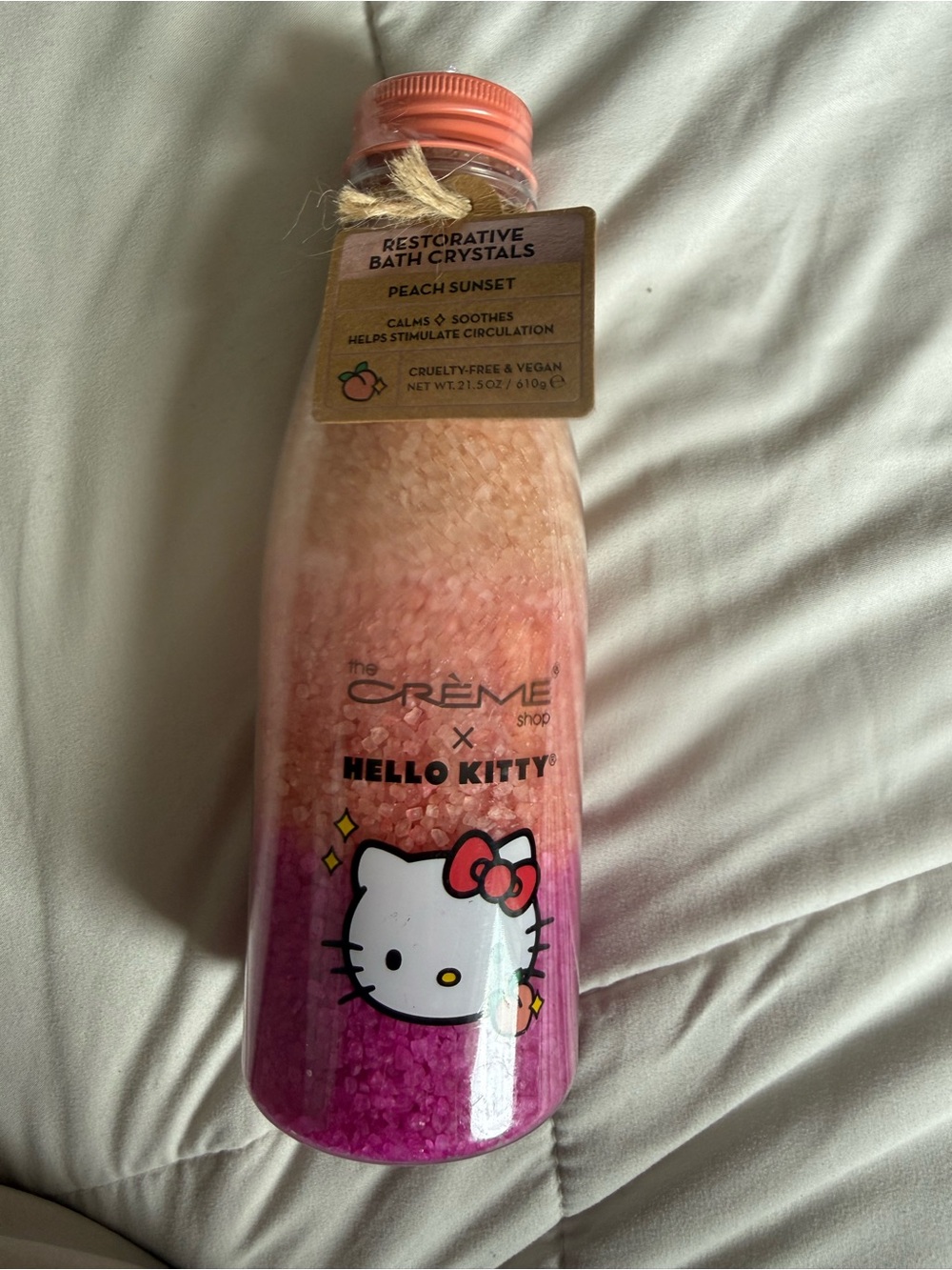 Hello Kitty Gradient Peach-Pink Restorative Bath Crystals